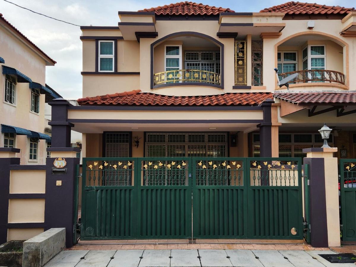 Galaxy Guest Home By Ipoh Maju Stay Bagian luar foto