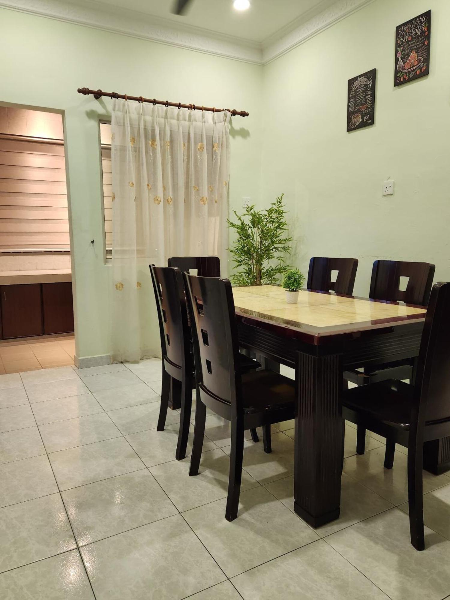 Galaxy Guest Home By Ipoh Maju Stay Bagian luar foto