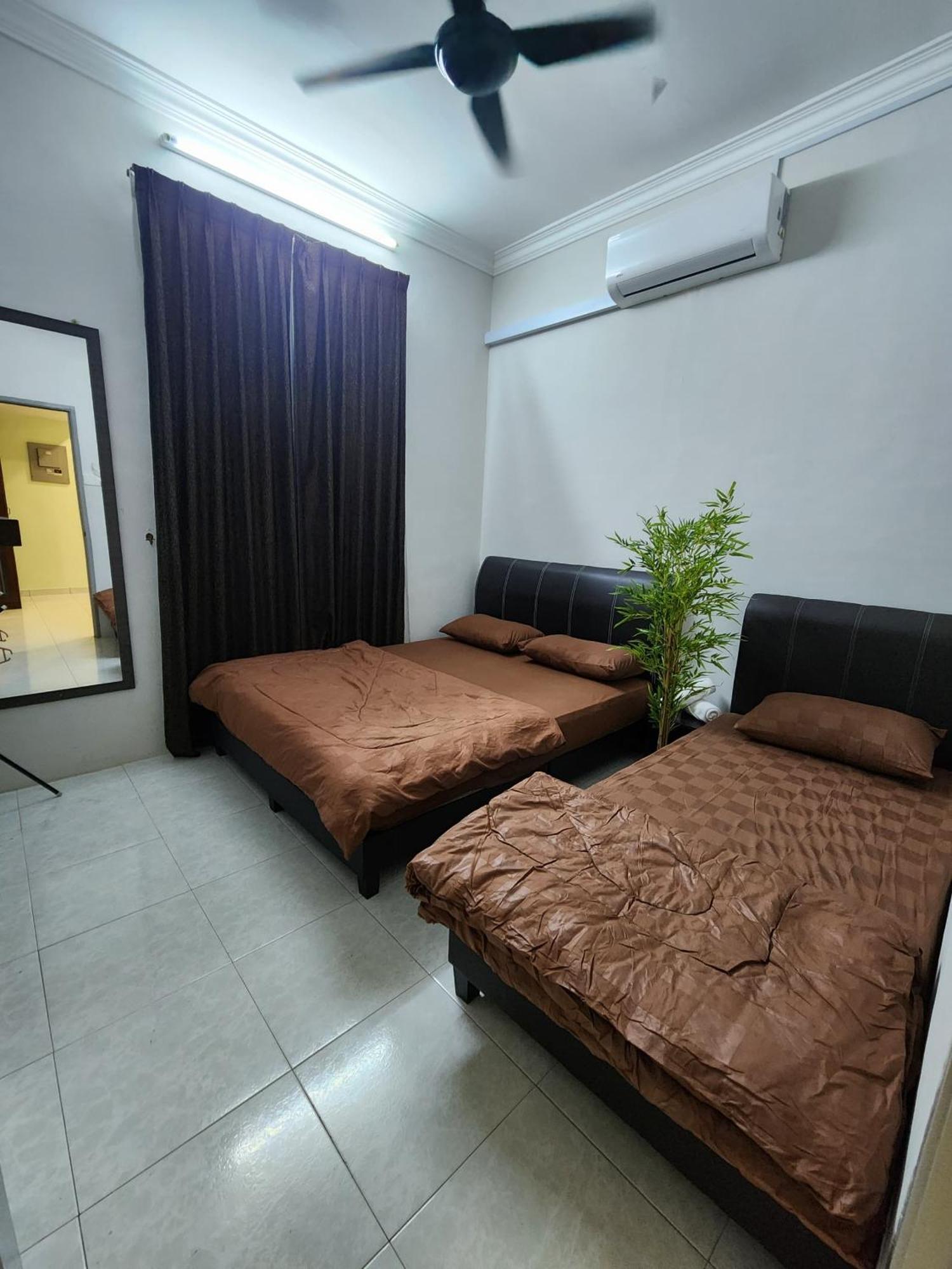 Galaxy Guest Home By Ipoh Maju Stay Bagian luar foto