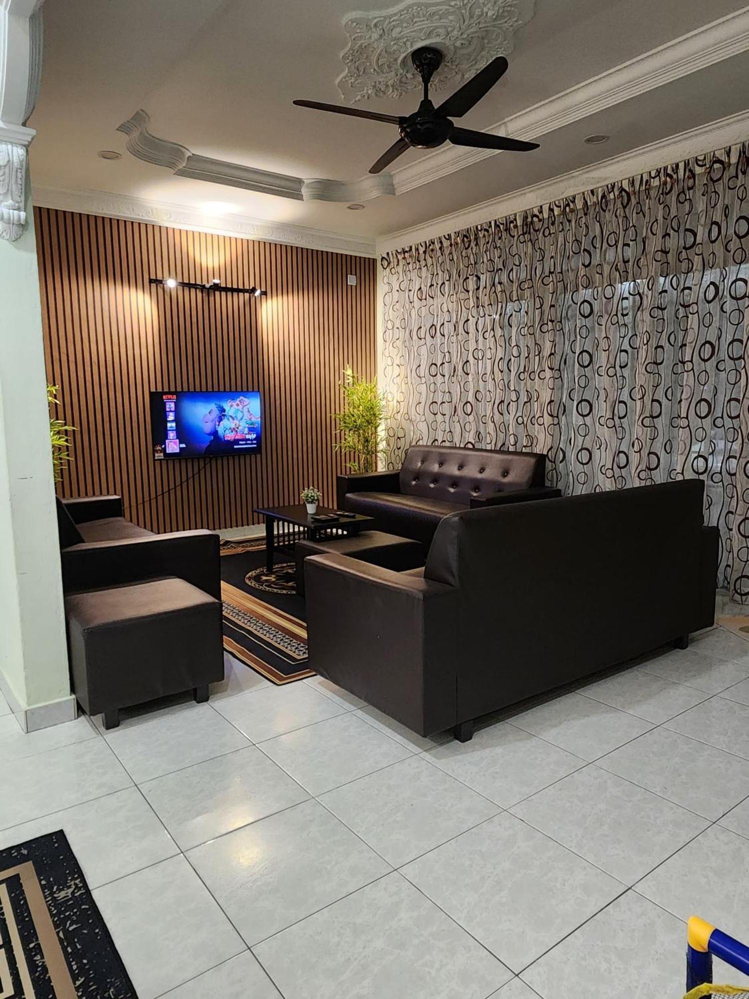 Galaxy Guest Home By Ipoh Maju Stay Bagian luar foto